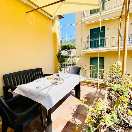 Hostdomus - Bilocale Da Patrizia Apartment Finale Ligure