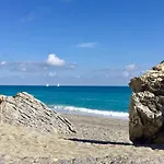 Hostdomus - Bilocale Da Patrizia
