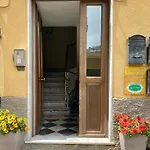 Hostdomus - Bilocale Da Patrizia شقة *