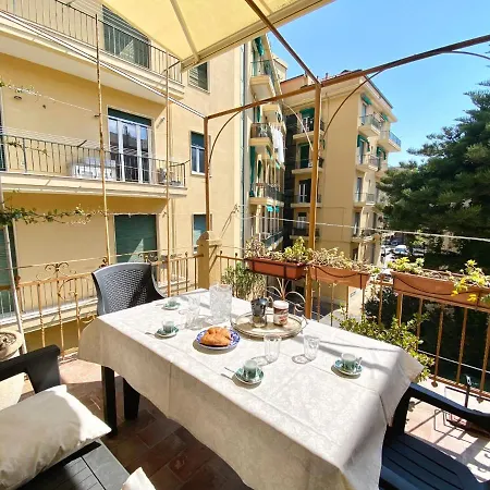 Hostdomus - Bilocale Da Patrizia *