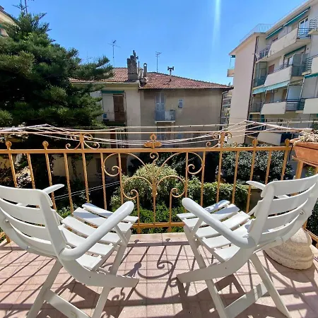 Appartement Hostdomus - Bilocale Da Patrizia Finale Ligure
