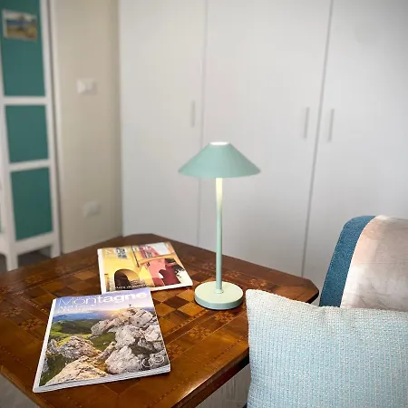 Apartamento Hostdomus - Bilocale Da Patrizia *
