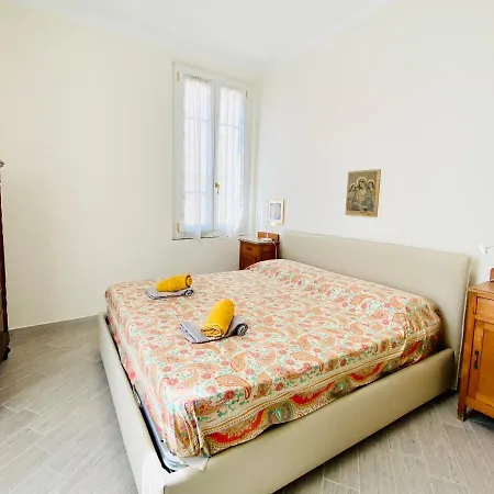 Hostdomus - Bilocale Da Patrizia *