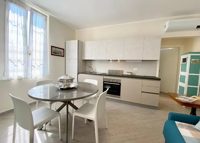 Hostdomus - Bilocale Da Patrizia Appartement *