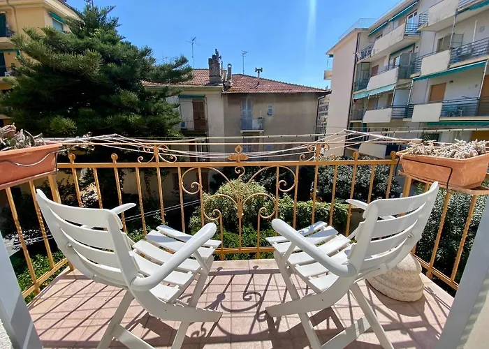 Appartement Hostdomus - Bilocale Da Patrizia Finale Ligure