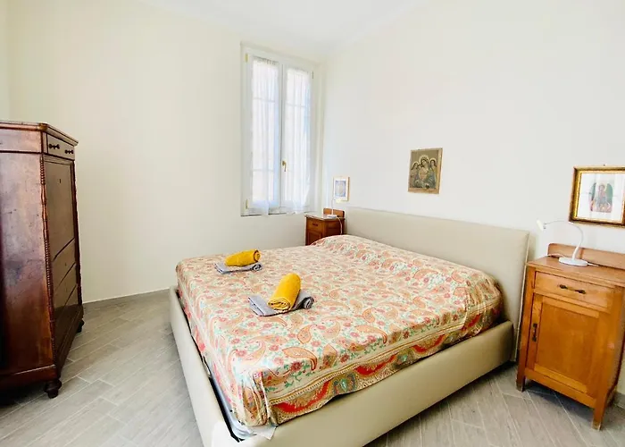 Hostdomus - Bilocale Da Patrizia *