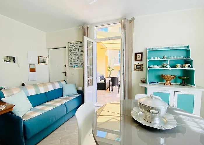 Hostdomus - Bilocale Da Patrizia Appartement Finale Ligure